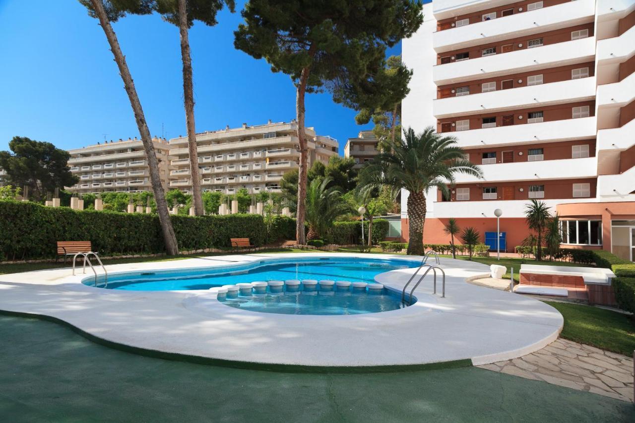 Uhc Buigas Luz Apartments Salou Bagian luar foto