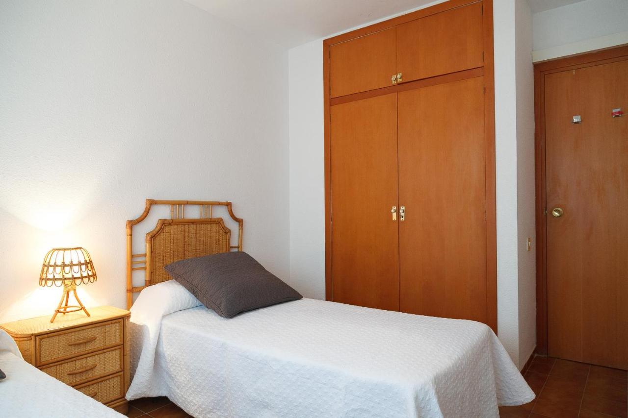 Uhc Buigas Luz Apartments Salou Bagian luar foto