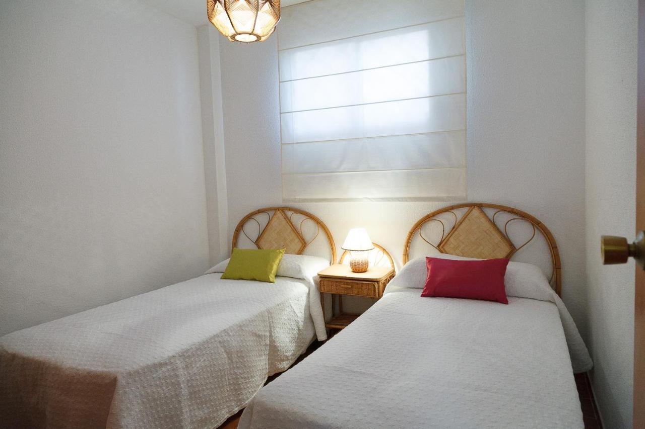 Uhc Buigas Luz Apartments Salou Bagian luar foto